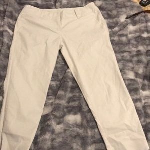 Ann Taylor Capri size 4